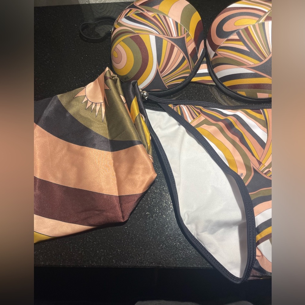 Multicolor Bikini Set - Picture 3 of 3